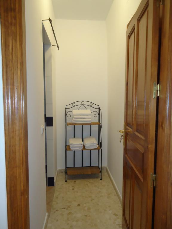 Apartamentos Acevedo Centro Ronda Eksteriør billede